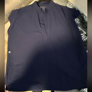 Figs Rafaela Size small